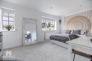 Photo 16- click for photo gallery